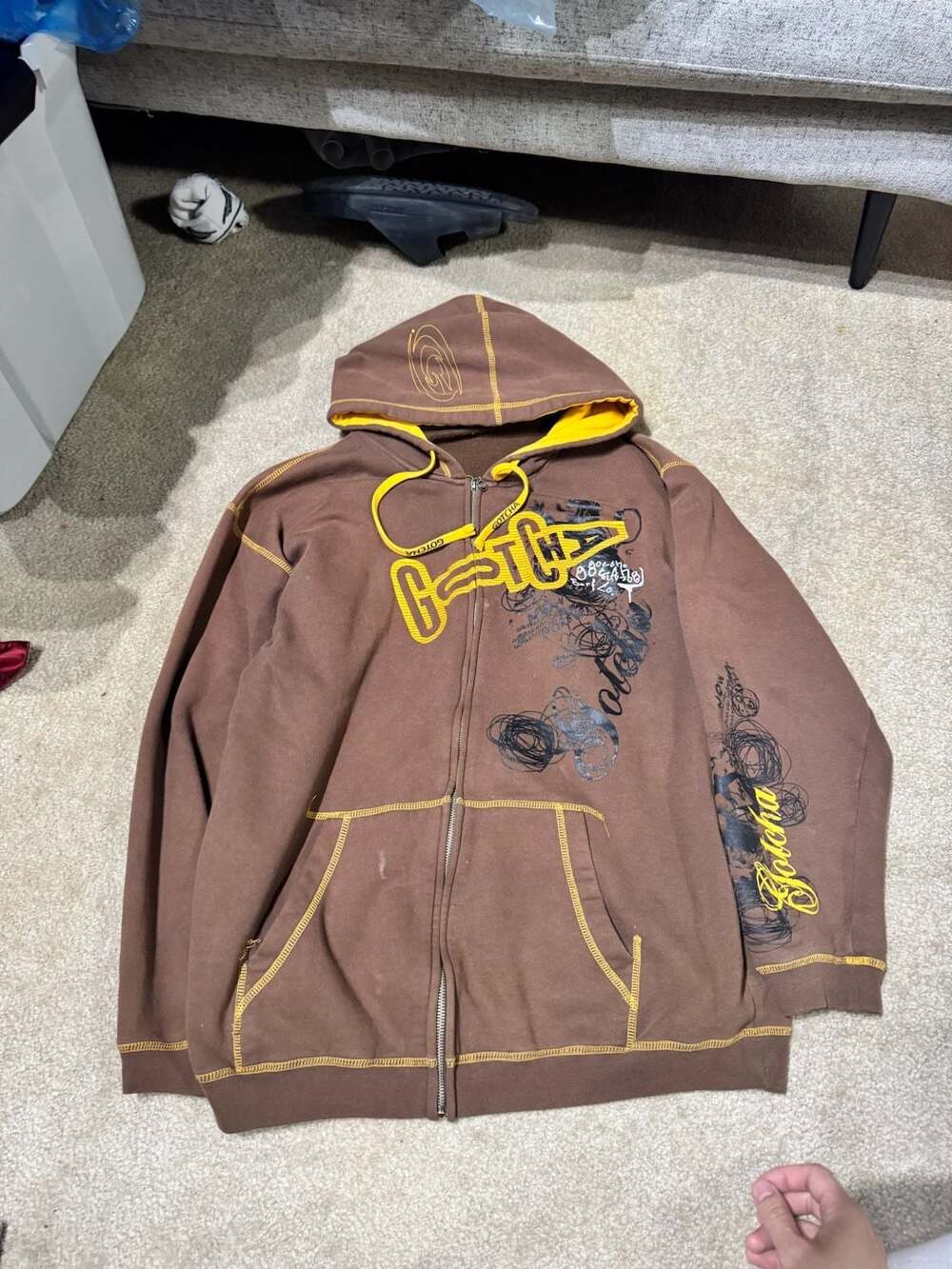 Vintage Gotcha Brown and Yellow Graphic Full Zip Hoodie